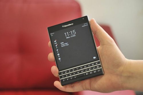 tat-nguon-va-khoi-dong-lai-may-truoc-khi-su-dung-facebook-tren-blackberry-10